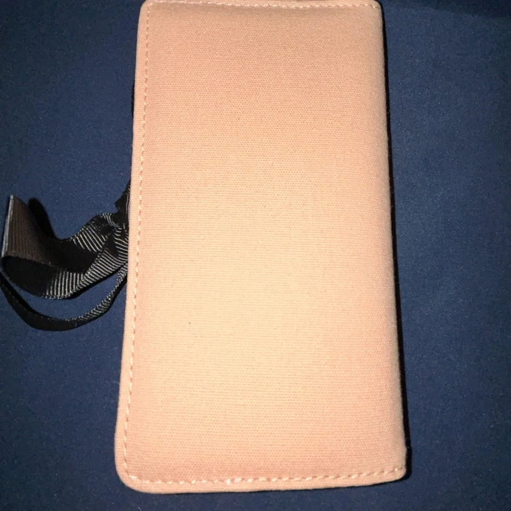 Gucci Travel Makeup 3 Piece Brush Set with Case New - Picture 5 of 8
